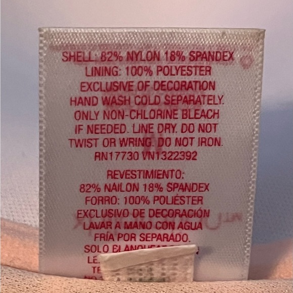 Xhilaration Paisley Bikini Top- front tie design. Excellent condition. Size M - Picture 9 of 10